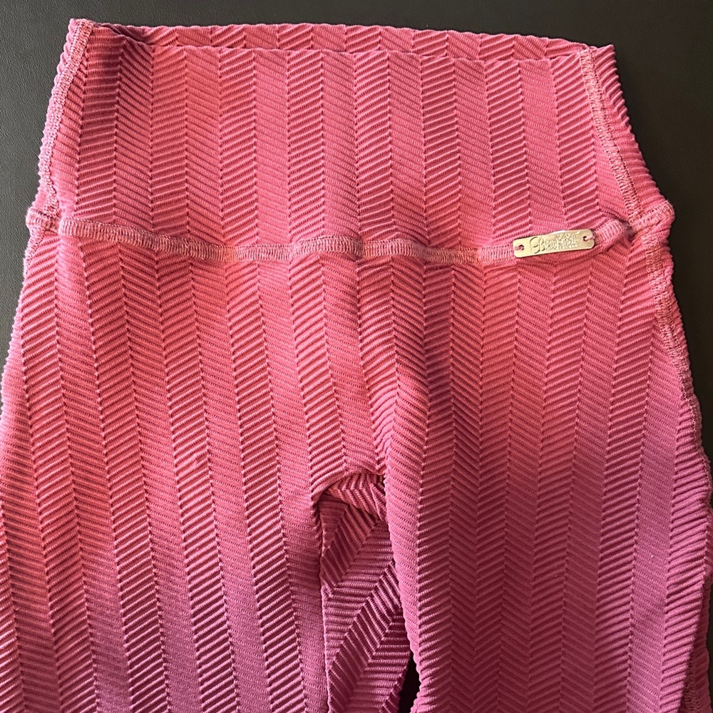 Mauve Bombshell Leggings - Picture 2 of 8